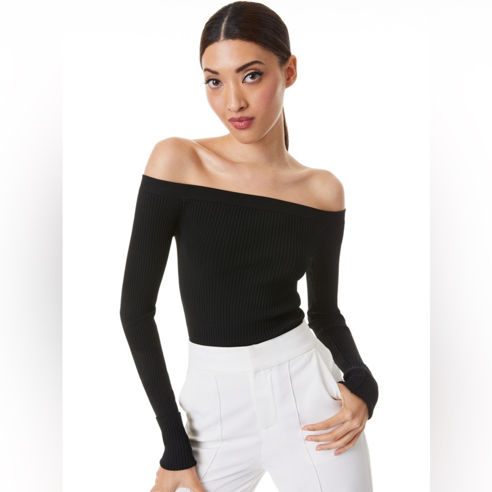 Alice & Olivia OFF SHOULDER RIB PULLOVER XS black top